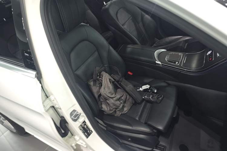 Used Mercedes-Benz C-Class 2019 C 260 Estate Right Front Seat