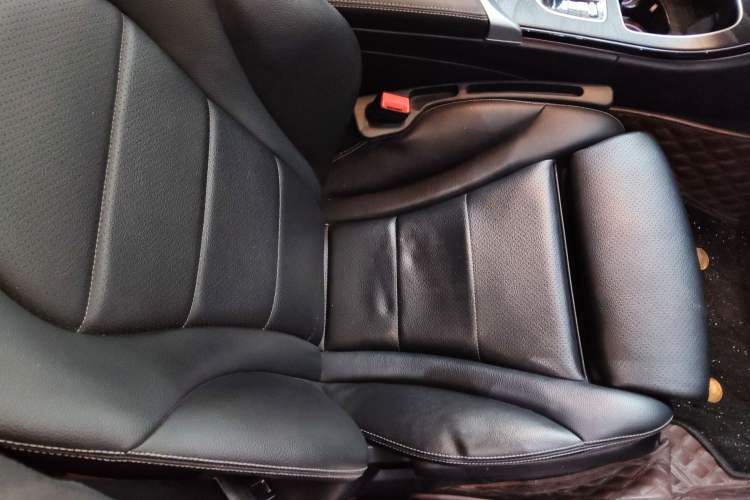 Used Mercedes-Benz C-Class 2019 C 180 L Fashion Edition Sport Version Right Front Seat