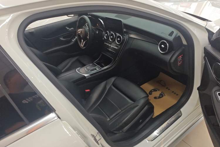 Used Mercedes-Benz C-Class 2019 C 180 L Fashion Edition Sport Version Right Front Seat