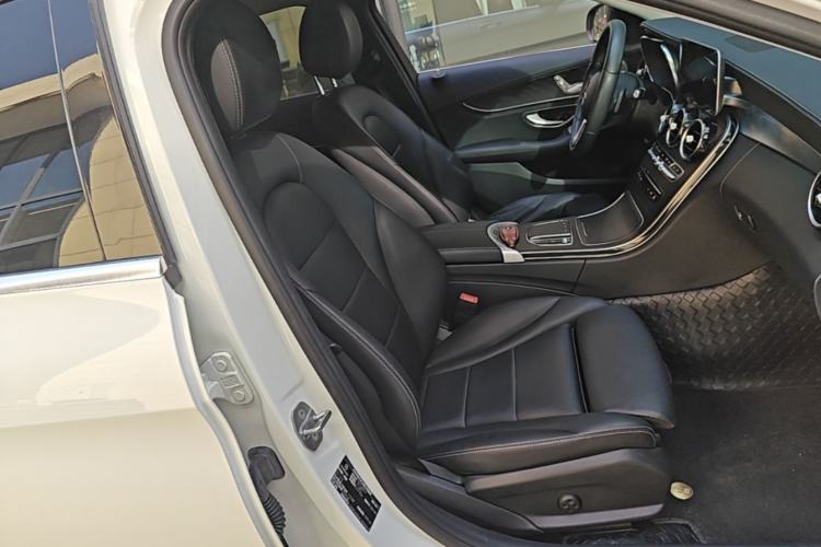 Used Mercedes-Benz C-Class 2019 C 180 L Fashion Edition Sport Version Right Front Seat