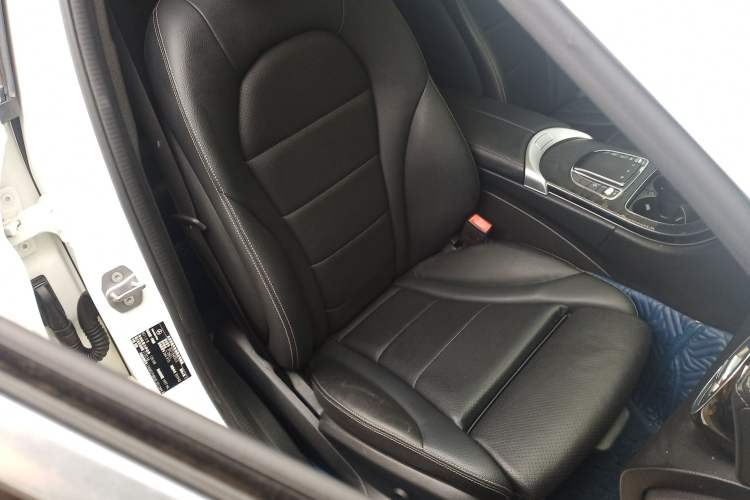 Used Mercedes-Benz C-Class 2019 Restyled C 260 L Sport Edition Right Front Seat