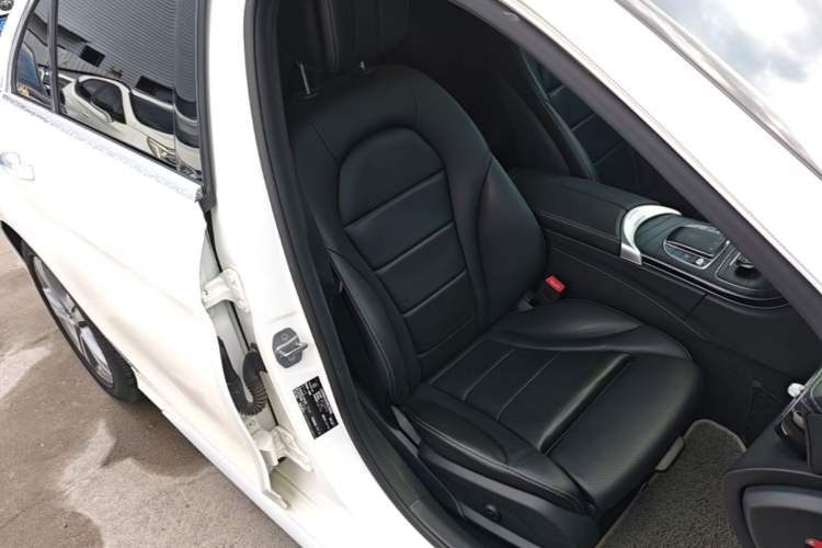 Used Mercedes-Benz C-Class 2019 Restyled C 260 L Sport Edition Right Front Seat