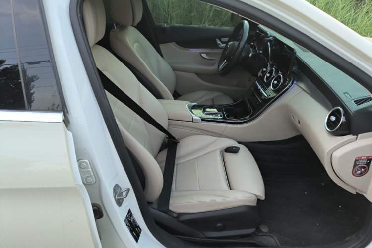 Used Mercedes-Benz C-Class 2019 C 260 L Sport Edition Right Front Seat