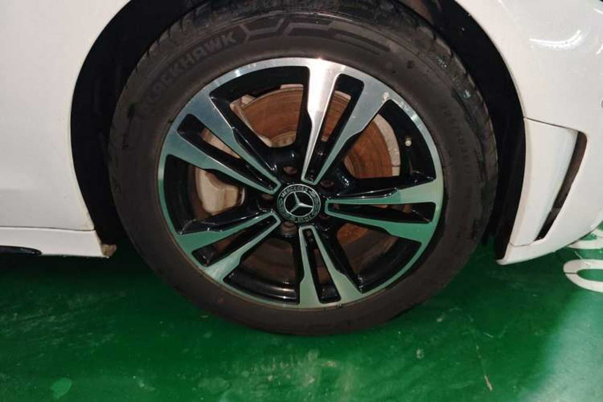 Used Mercedes-Benz C-Class 2019 C 260 Sport Edition Right Front Wheel Hub