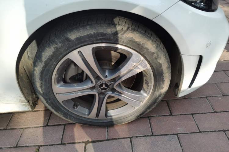 Used Mercedes-Benz C-Class 2019 C 260 L Sport Edition Right Front Wheel Hub