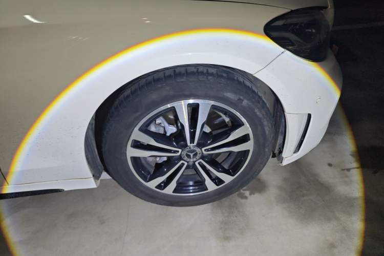 Used Mercedes-Benz C-Class 2019 C 260 Sport Edition Right Front Wheel Hub