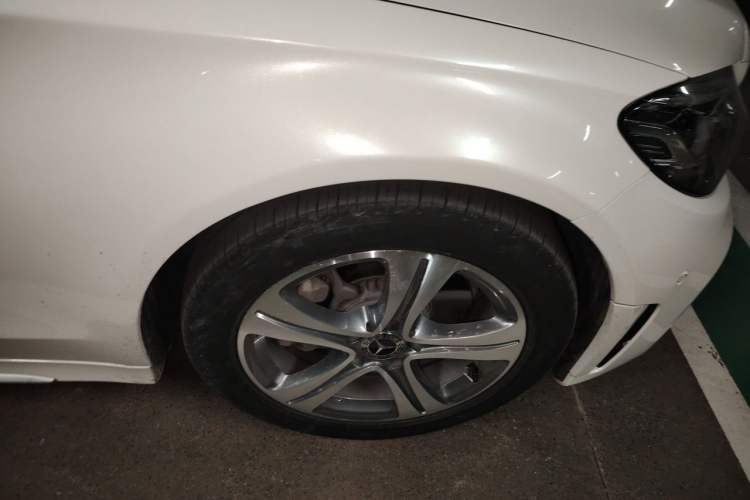 Used Mercedes-Benz C-Class 2019 Restyled C 260 L Sport Edition Right Front Wheel Hub