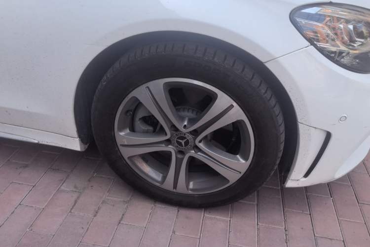 Used Mercedes-Benz C-Class 2019 C 260 L Sport Edition Right Front Wheel Hub