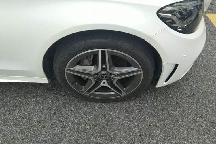 Used Mercedes-Benz C-Class 2019 C 260 Estate Right Front Wheel Hub