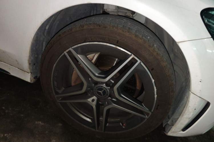 Used Mercedes-Benz C-Class 2019 C 260 Estate Right Front Wheel Hub