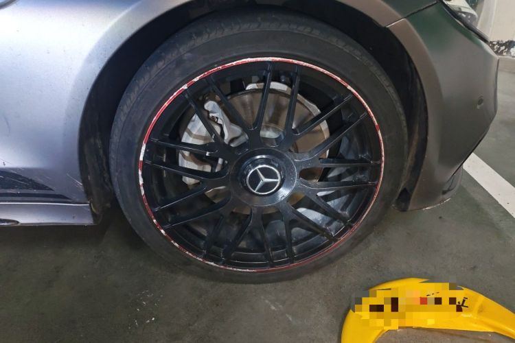 Used Mercedes-Benz C-Class 2019 Restyled C 260 L Sport Edition Right Front Wheel Hub