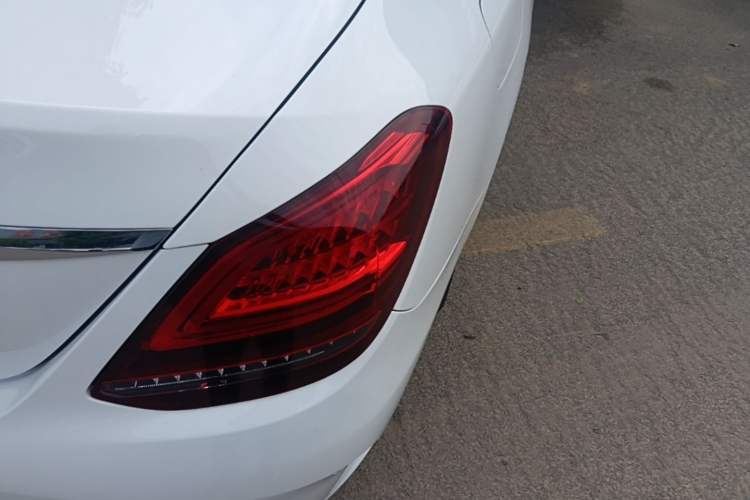 Used Mercedes-Benz C-Class 2019 C 180 L Fashion Edition Sport Version Right Rear Taillight