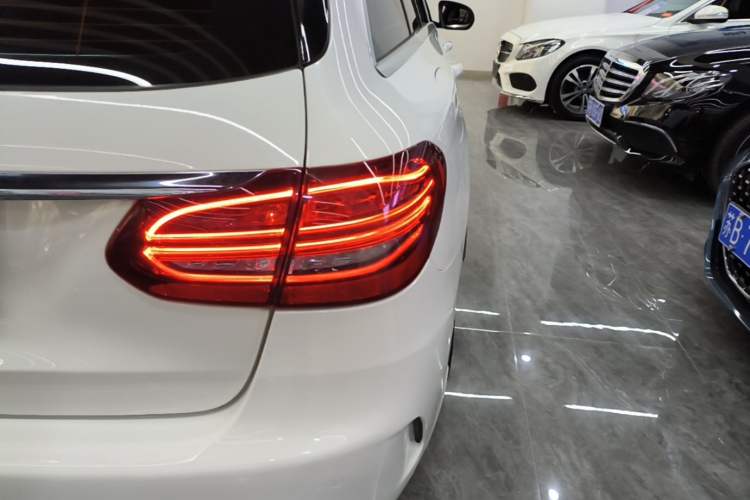 Used Mercedes-Benz C-Class 2019 C 260 Estate Right Rear Taillight