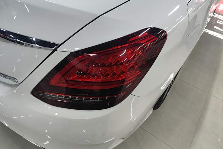 Used Mercedes-Benz C-Class 2019 Restyled C 260 L Sport Edition Right Rear Taillight