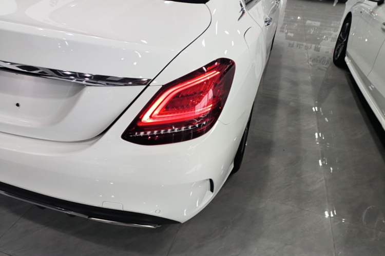 Used Mercedes-Benz C-Class 2019 C 180 L Fashion Edition Sport Version Right Rear Taillight