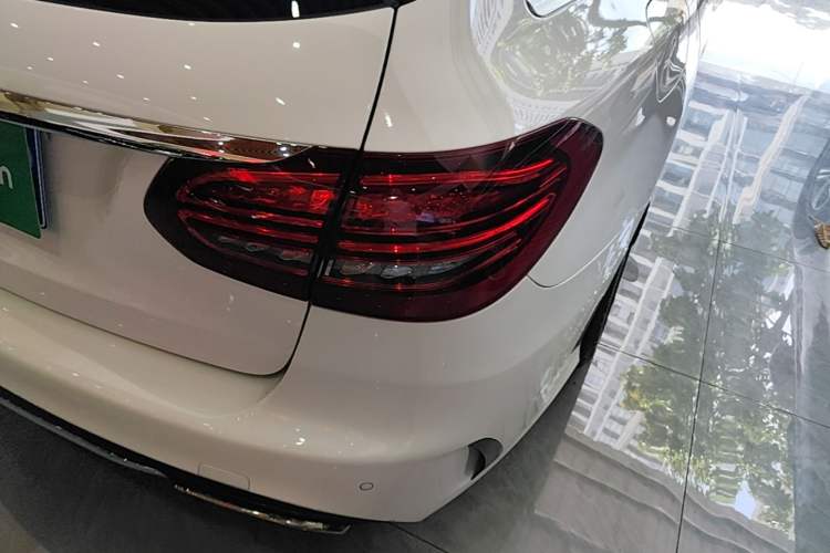 Used Mercedes-Benz C-Class 2019 C 260 Estate Right Rear Taillight