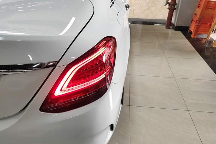Used Mercedes-Benz C-Class 2019 C 180 L Fashion Edition Sport Version Right Rear Taillight