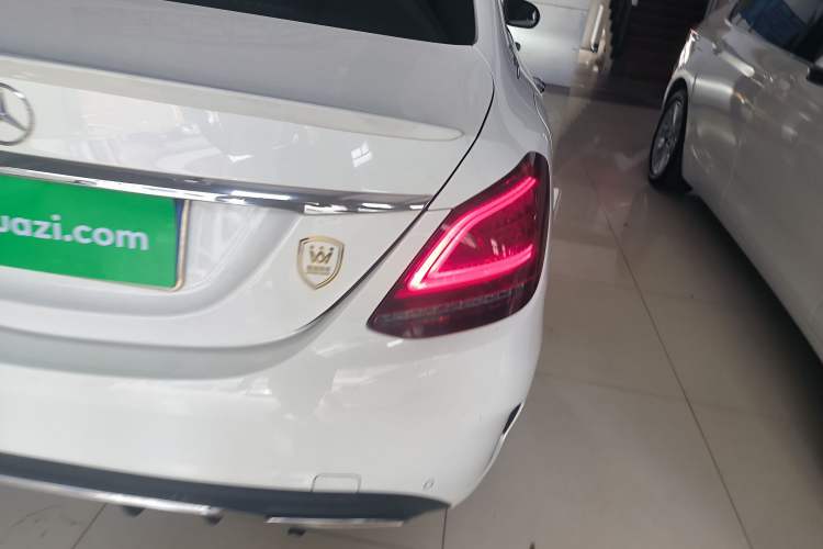 Used Mercedes-Benz C-Class 2019 C 180 L Fashion Edition Sport Version Right Rear Taillight