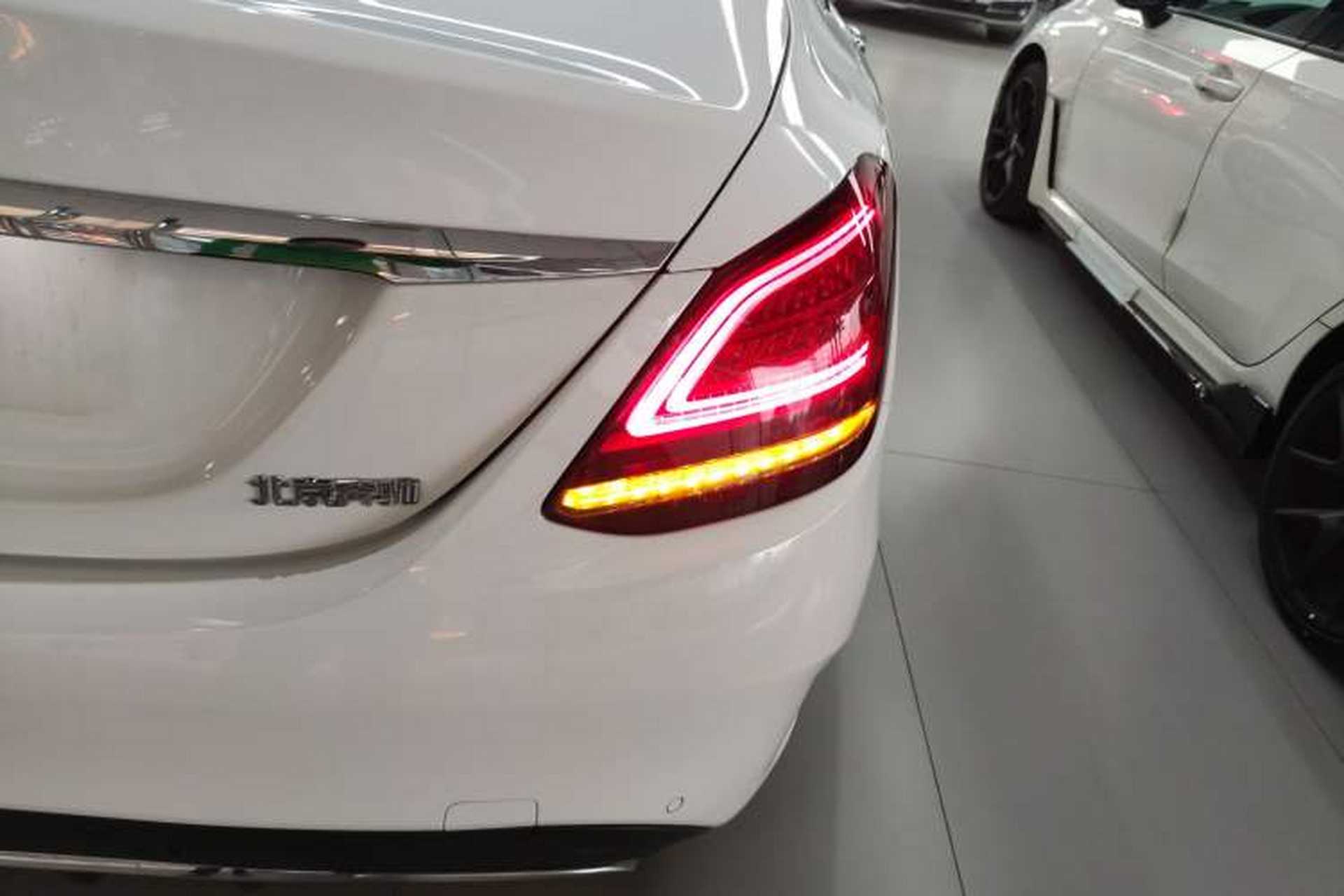 Used Mercedes-Benz C-Class 2019 C 180 L Fashion Edition Sport Version Right Rear Taillight