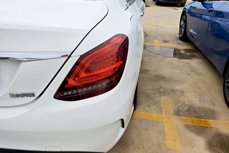 Used Mercedes-Benz C-Class 2019 C 180 L Fashion Edition Sport Version Right Rear Taillight