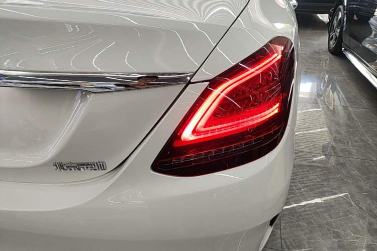 Used Mercedes-Benz C-Class 2019 Restyled C 260 L Sport Edition Right Rear Taillight