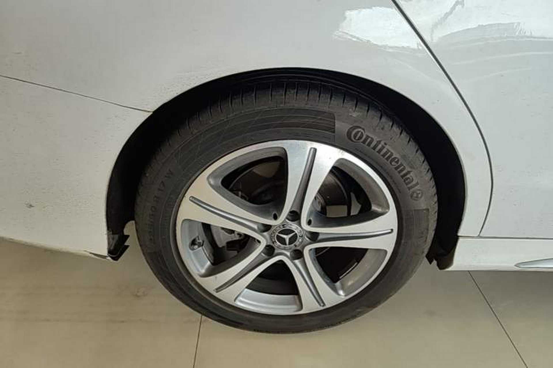 Used Mercedes-Benz C-Class 2019 C 260 L Sport Edition Right Rear Wheel Hub