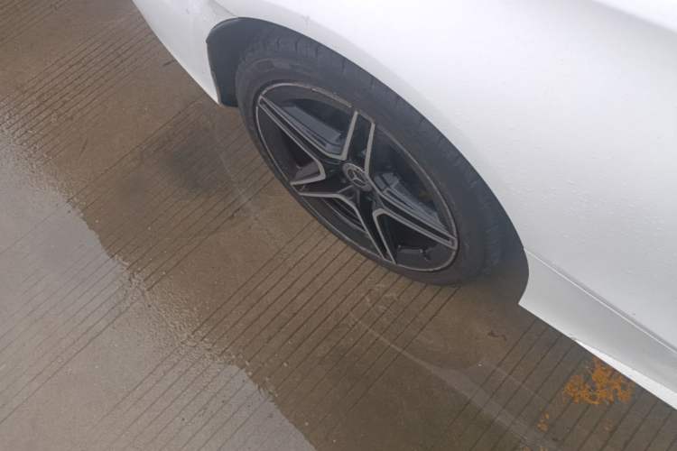 Used Mercedes-Benz C-Class 2019 C 260 Coupe Right Rear Wheel Hub