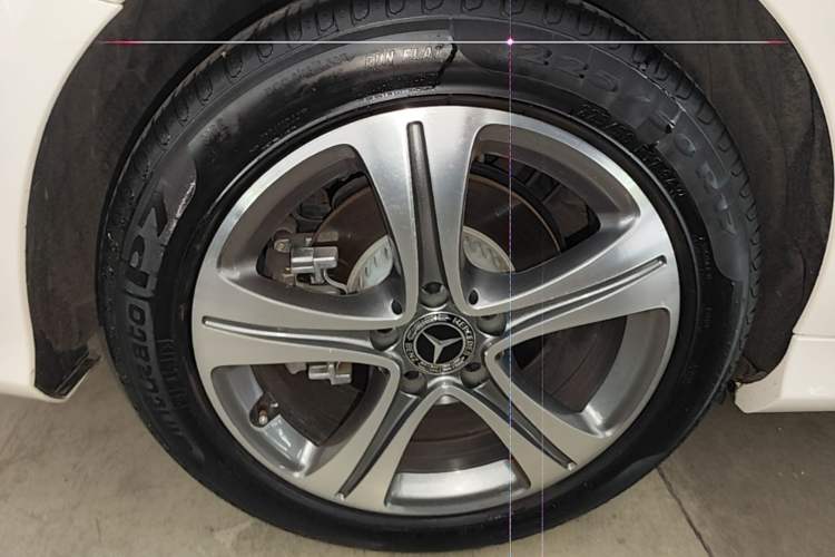 Used Mercedes-Benz C-Class 2019 C 260 L Sport Edition Right Rear Wheel Hub