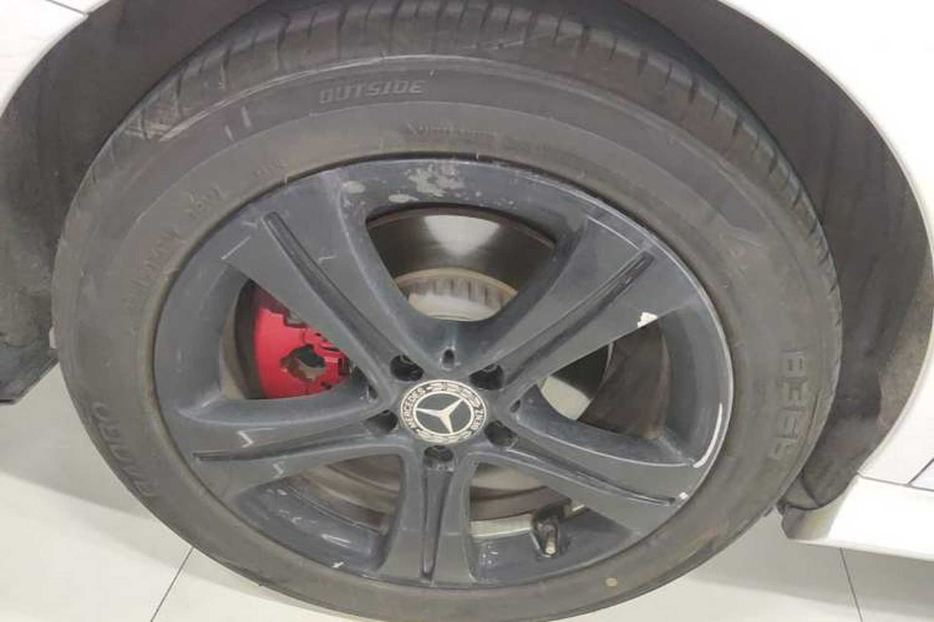 Used Mercedes-Benz C-Class 2019 Restyled C 260 L Sport Edition Right Rear Wheel Hub