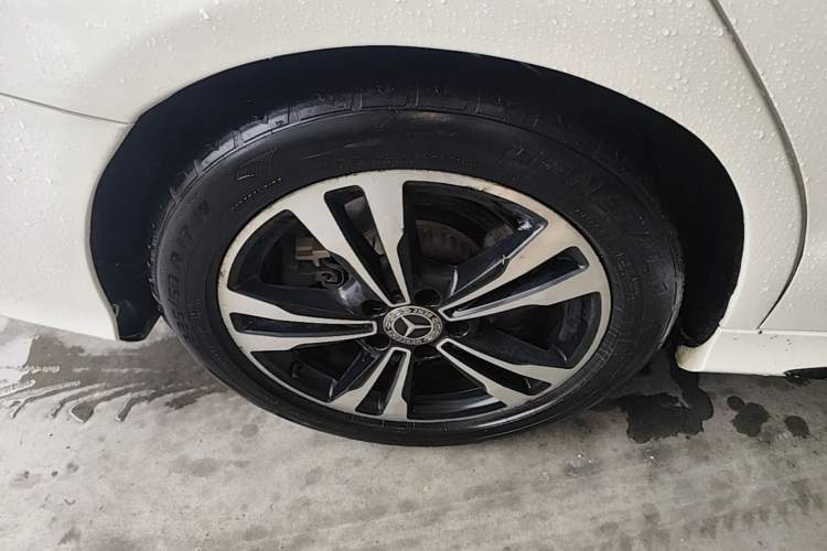Used Mercedes-Benz C-Class 2019 C 260 Sport Edition Right Rear Wheel Hub