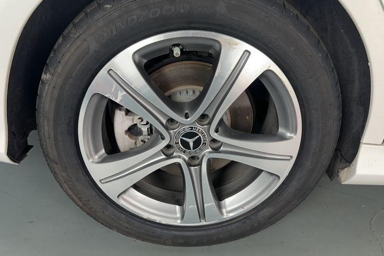 Used Mercedes-Benz C-Class 2019 C 260 L Sport Edition Right Rear Wheel Hub