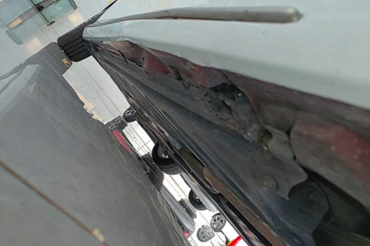 Used Mercedes-Benz C-Class 2019 Restyled C 260 L Sport Edition Right Side Sill