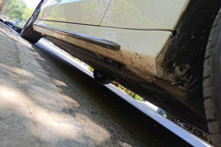 Used Mercedes-Benz C-Class 2019 C 260 Sport Edition Right Side Sill