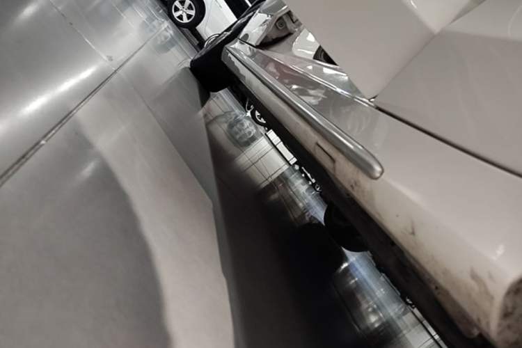 Used Mercedes-Benz C-Class 2019 C 180 L Fashion Edition Sport Version Right Side Sill