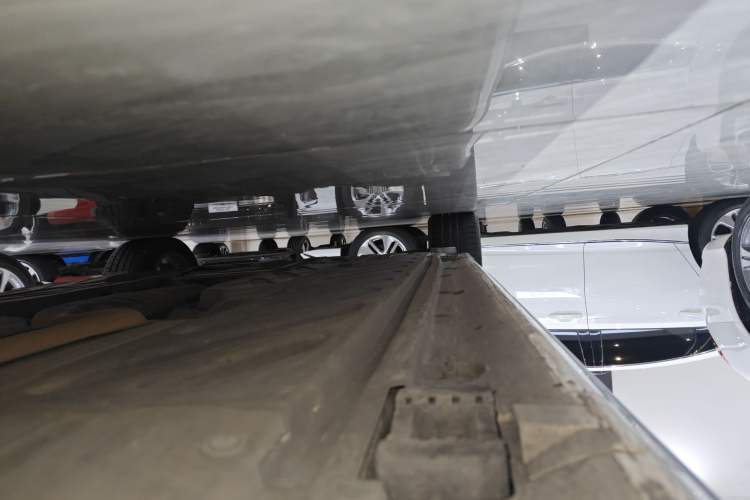 Used Mercedes-Benz C-Class 2019 C 260 L Sport Edition Right Side Sill