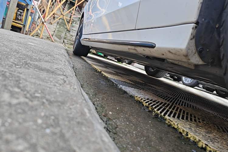 Used Mercedes-Benz C-Class 2019 C 260 Sport Edition Right Side Sill