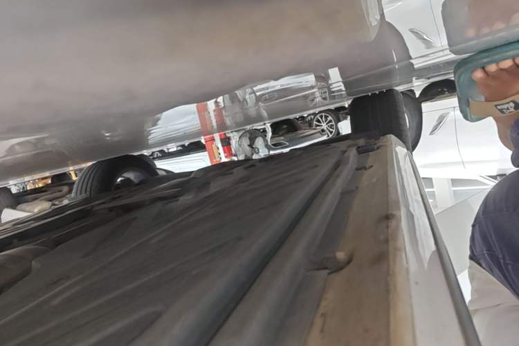 Used Mercedes-Benz C-Class 2019 Restyled C 260 L Sport Edition Right Side Sill