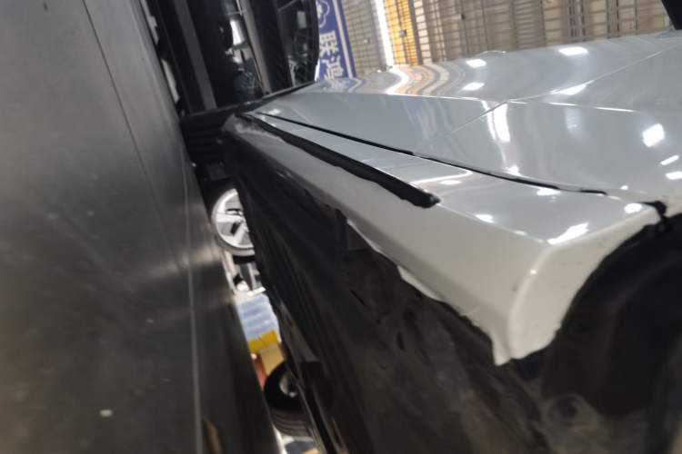 Used Mercedes-Benz C-Class 2019 C 260 Sport Edition Right Side Sill