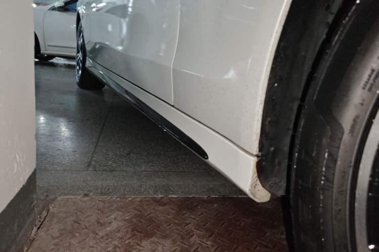 Used Mercedes-Benz C-Class 2019 C 260 Sport Edition Right Side Sill