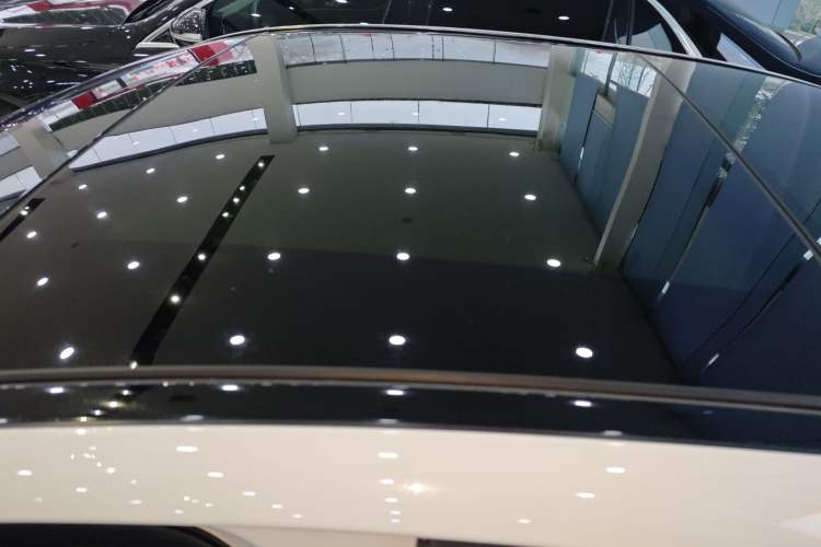 Used Mercedes-Benz C-Class 2019 Restyled C 260 L Sport Edition Roof