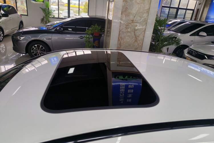 Used Mercedes-Benz C-Class 2019 C 180 L Fashion Edition Sport Version Roof