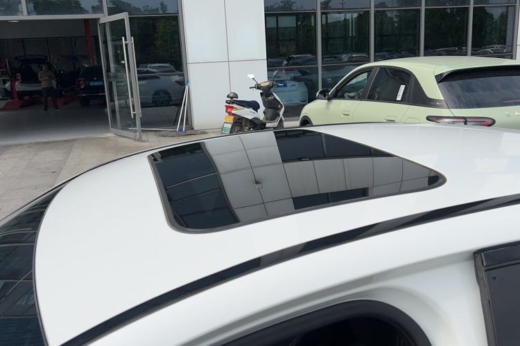 Used Mercedes-Benz C-Class 2019 C 260 Sport Edition Roof