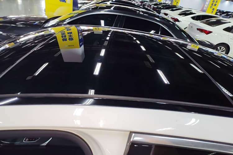 Used Mercedes-Benz C-Class 2019 C 260 L Sport Edition Roof