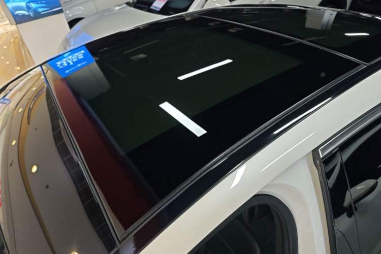 Used Mercedes-Benz C-Class 2019 Facelift C 260 L 4MATIC Sport Edition Roof
