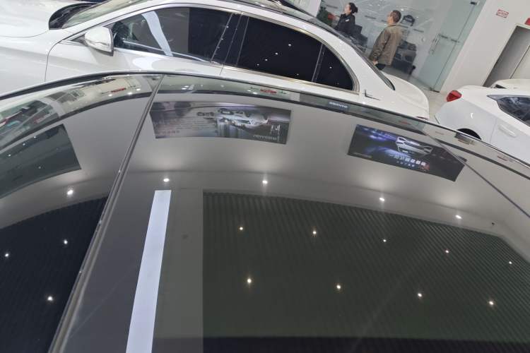Used Mercedes-Benz C-Class 2019 C 260 L Sport Edition Roof