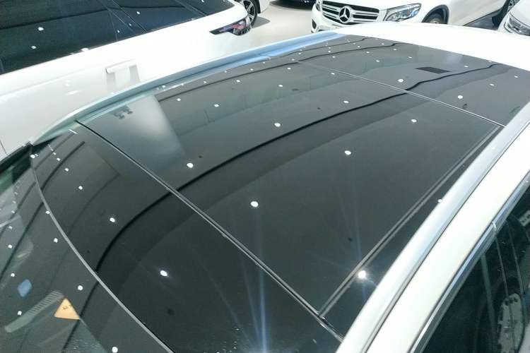 Used Mercedes-Benz C-Class 2019 C 180 Estate Roof