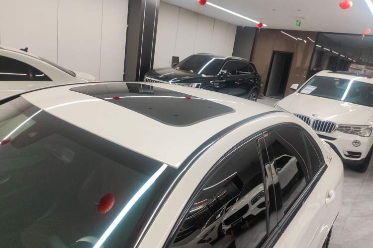 Used Mercedes-Benz C-Class 2019 C 260 Sport Edition Roof