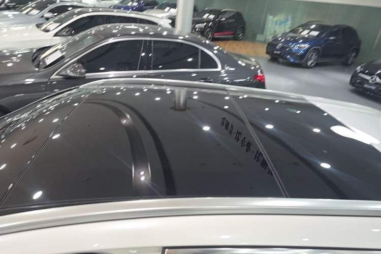 Used Mercedes-Benz C-Class 2019 C 260 Estate Roof