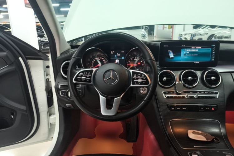 Used Mercedes-Benz C-Class 2019 C 180 L Fashion Edition Sport Version Steering Wheel