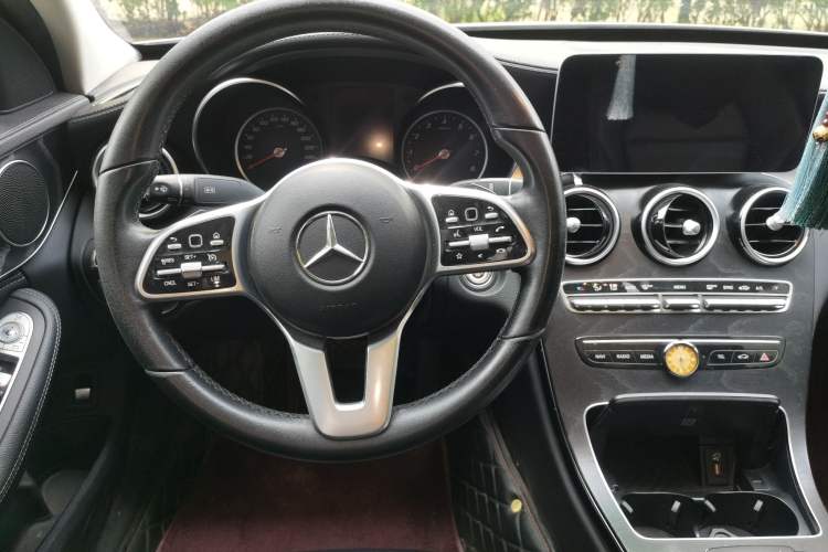 Used Mercedes-Benz C-Class 2019 C 260 L Sport Edition Steering Wheel